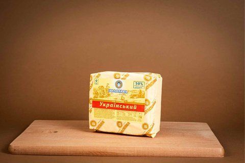 Сыр твердый "Золотава Украинский мини" 50% жира брус 736 фото