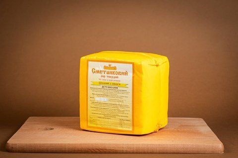 Сыр твердый "Сметанковий" 50% жира брус 693 фото